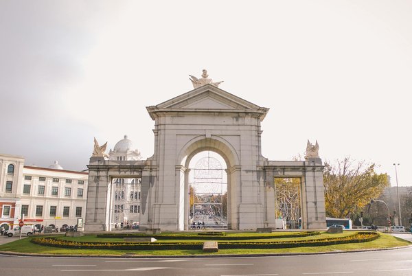 Où apprendre la confection de costumes traditionnels vietnamiens à Hanoï?